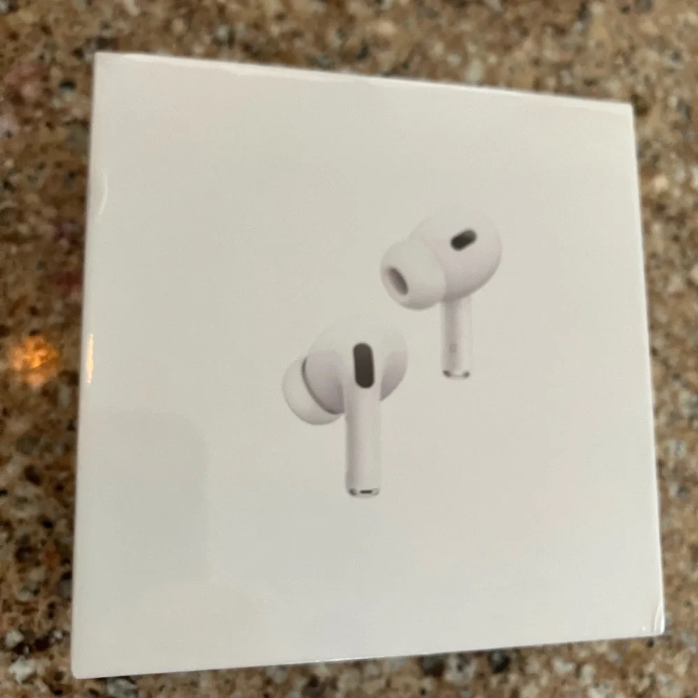 Apple AirPods Pro 2nd generation - Picture 2 of 7